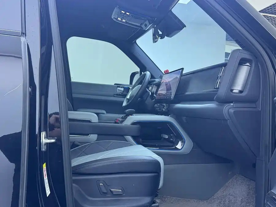 Leopard 2025 Leopard 5 Tianshen Intelligent Driving Max Edition