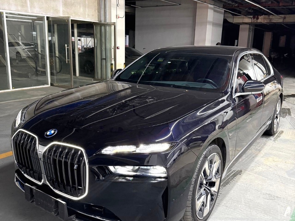 BMW i7 xDrive60 M Sport Edition Elétrico Usado