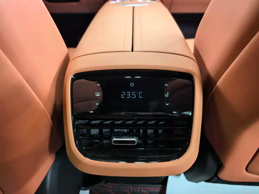 Deepal Deepal S07 2025 215Max Huawei ADS SE EREV