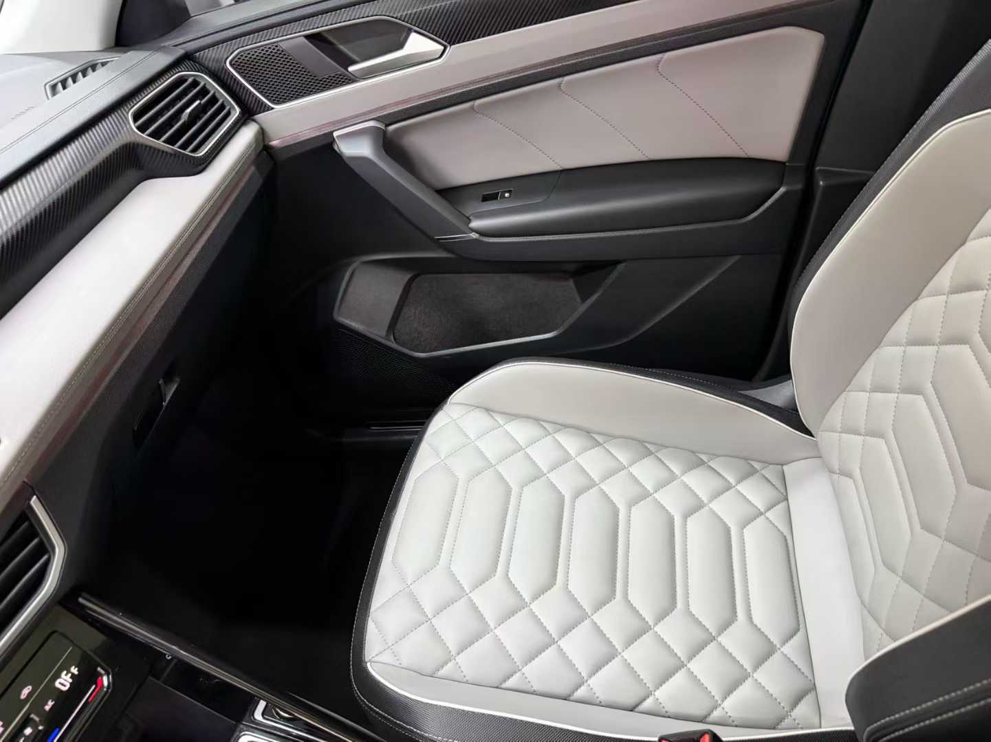 Volkswagen Tayron 2023 280TSI Comfort Plus 2WD Advanced Version