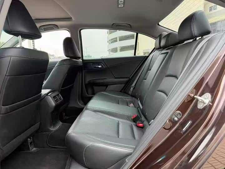 Honda 2016 Honda Accord 2.0L CVT Comfort Edition