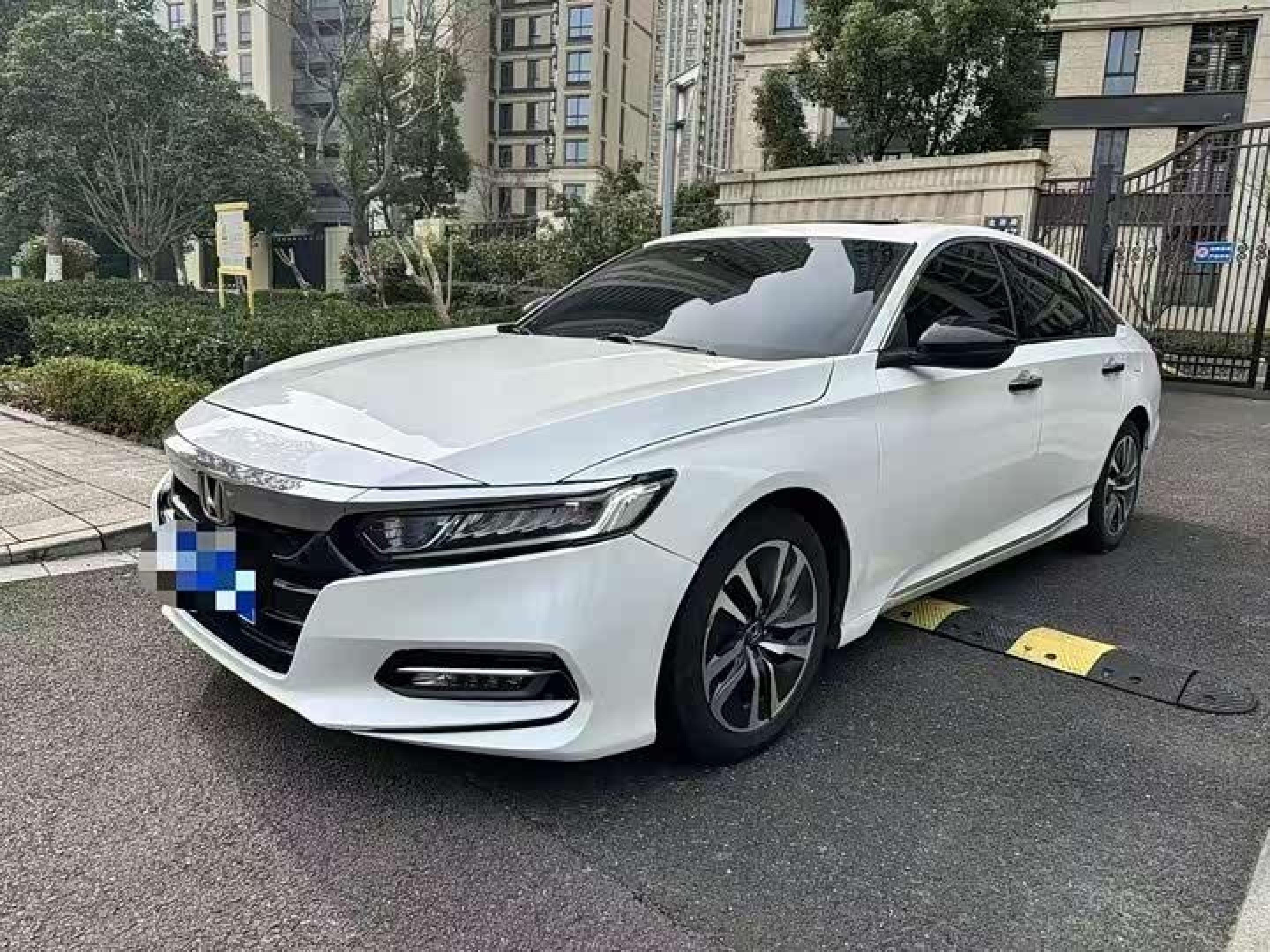 Honda 2018 Honda Accord Hybrid 2.0L Sport Edition 
