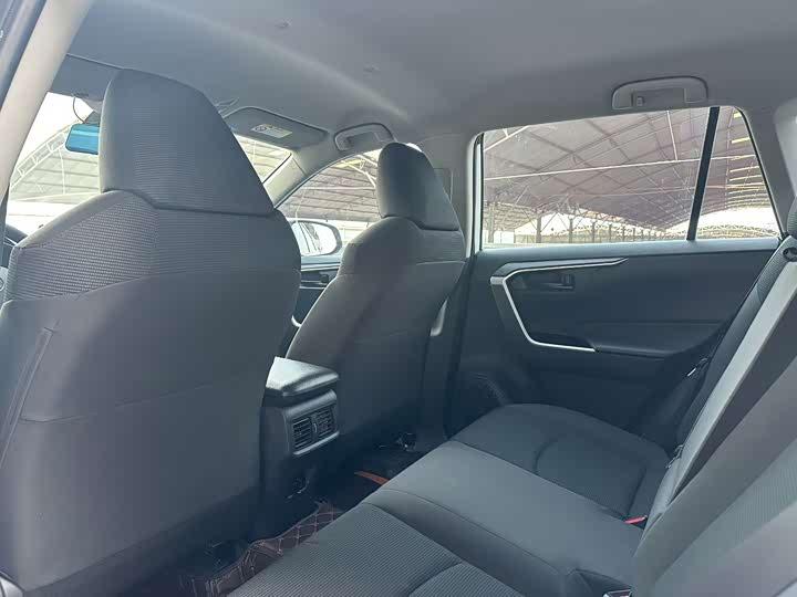 Toyota 2024 Toyota RAV4 2.0L CVT 2WD Urban Edition