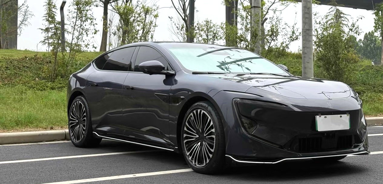 AVATR 2025 AVATR 12 Max Pure Electric RWD