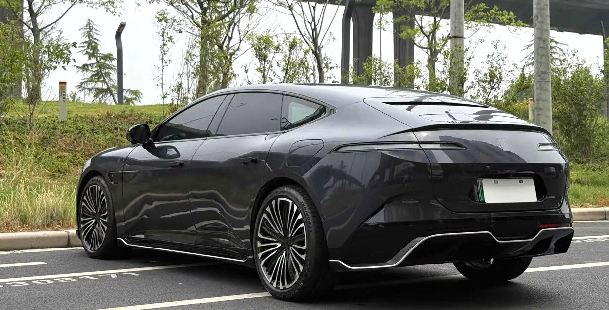 AVATR 2025 AVATR 12 Max Pure Electric RWD