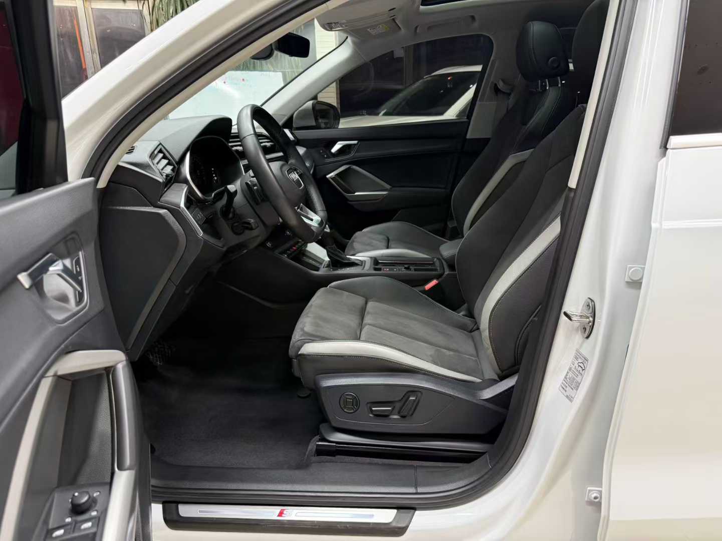 Audi Audi 2023 Q3 35 TFSI S line Premium