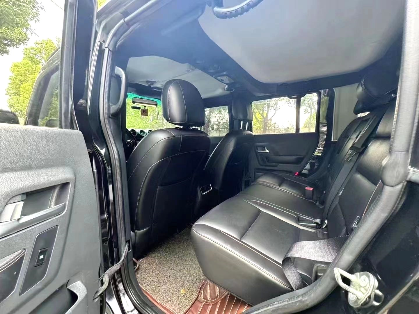 Beijing Off-road Beijing 2017 BJ40L 2.3T 4WD HuanTa Champion Edition Automatic