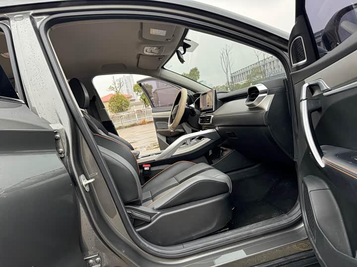 Geely Geely Coolray 2023 1.5TD DCT Platinum Edition