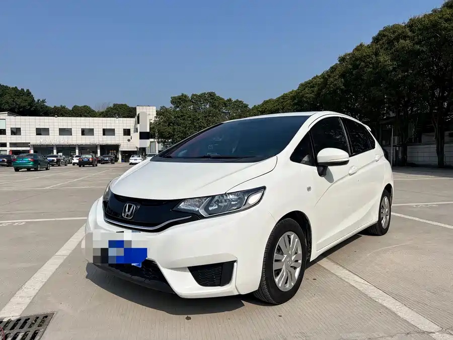 Honda Fit 2016 1.5L LXS CVT Comfort Sunroof Edition