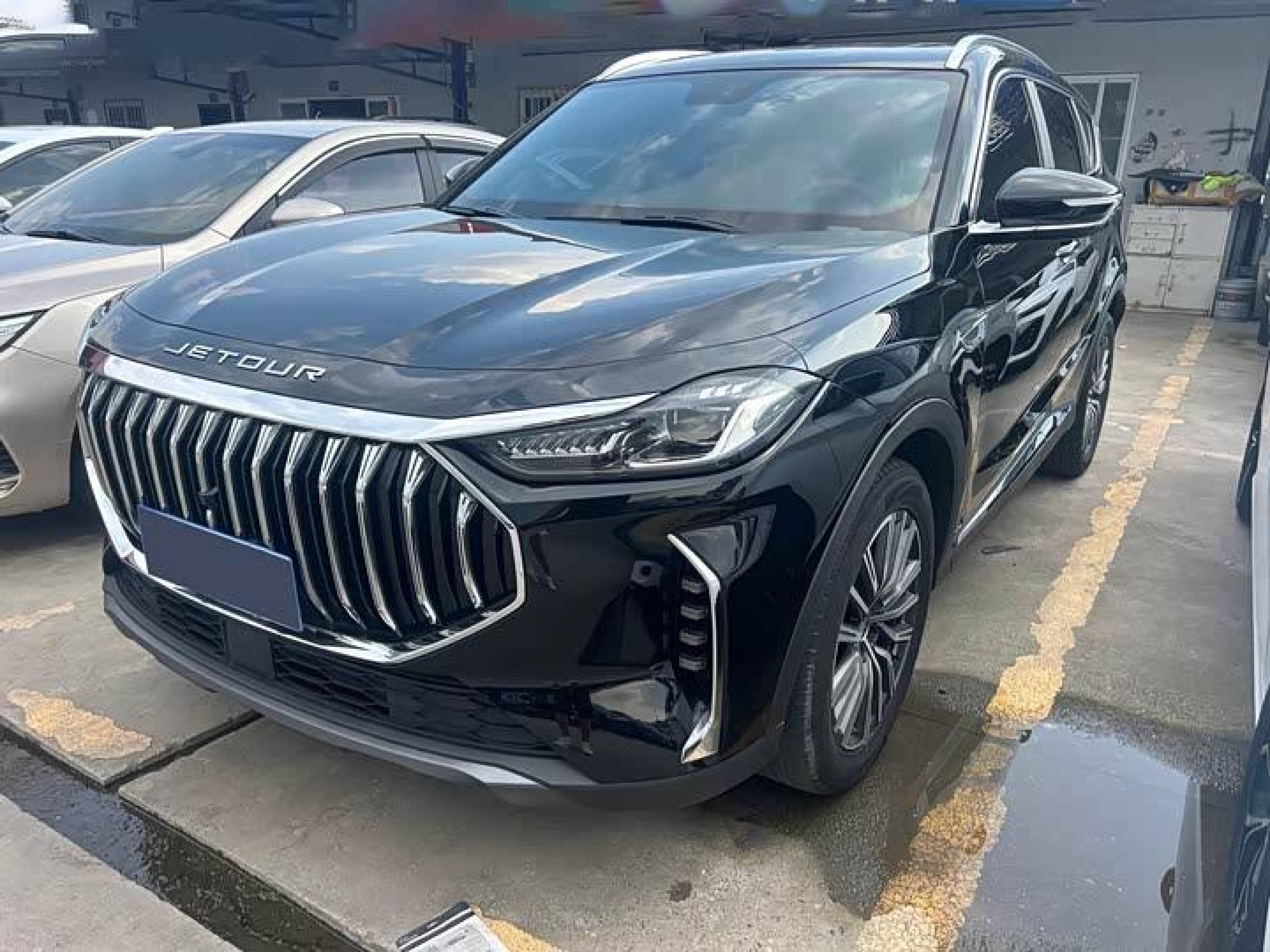 Jetour Jetour X70 PLUS 2023 1.5T DCT Self-Reliant PRO 7-Seater