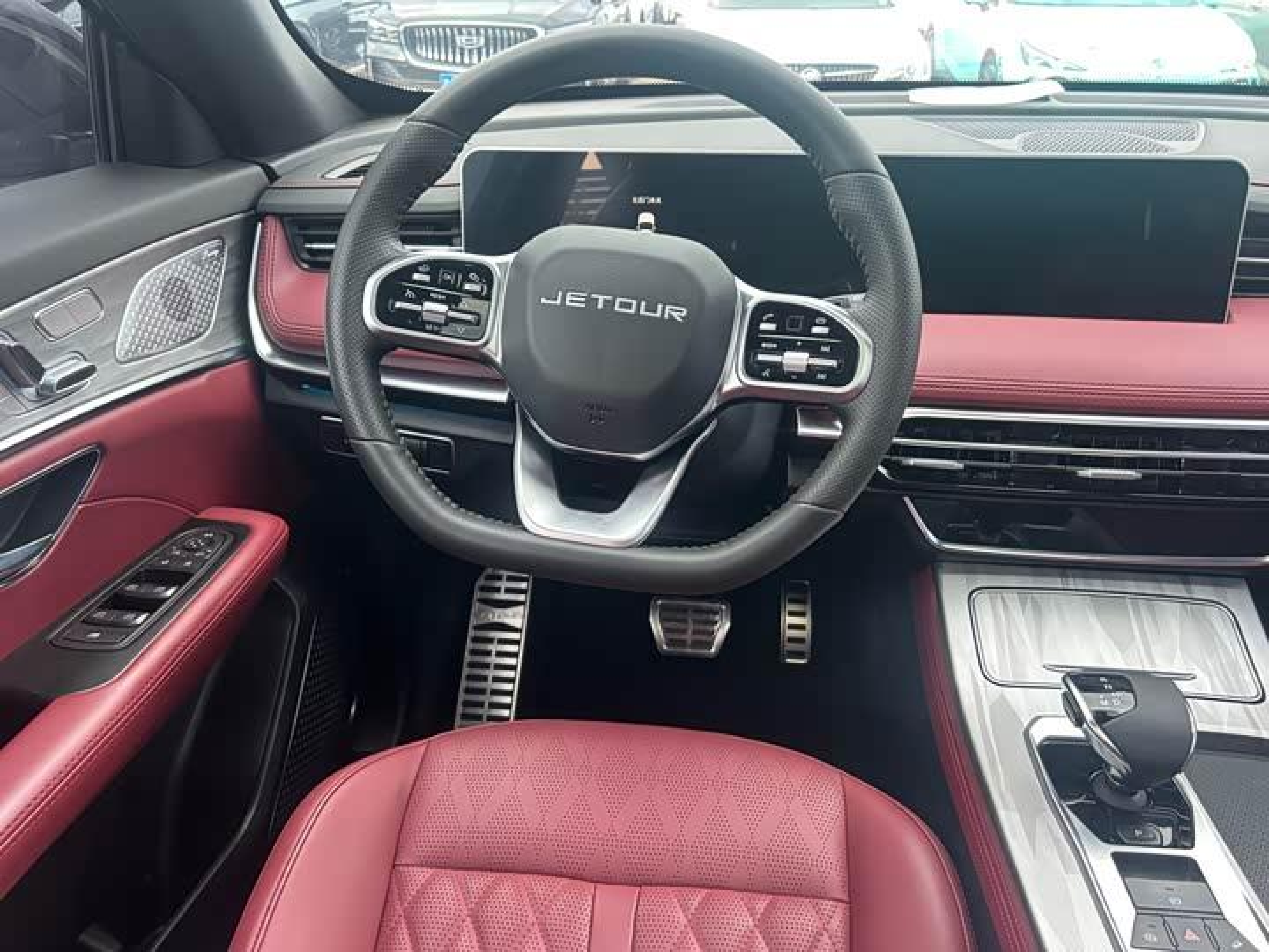 Jetour Jetour X70 PLUS 2023 1.5T DCT Self-Reliant PRO 7-Seater