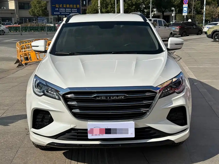 Jetour X70 2021 1.5T DCT Edición Especial I de 5 Asientos