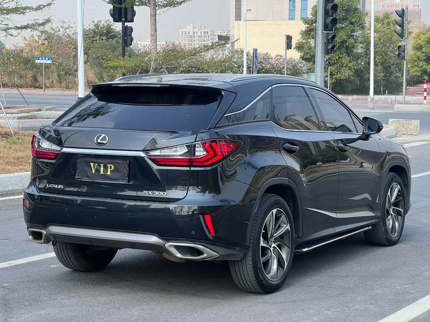 لكزس RX 2020 نموذج 300 AWD الإصدار الأنيق