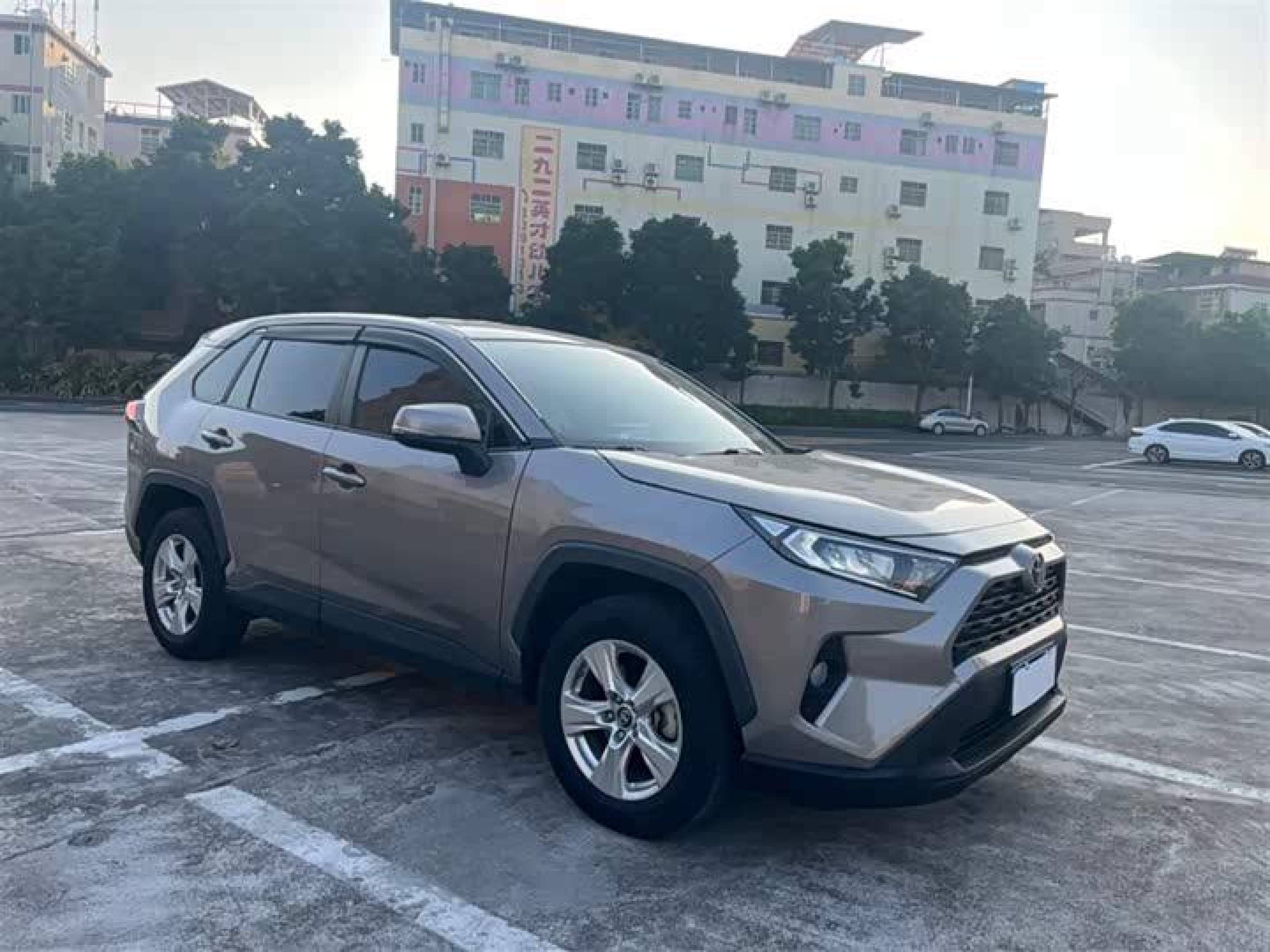 Toyota RAV4 2020 2.0L CVT 2WD Urban Edition