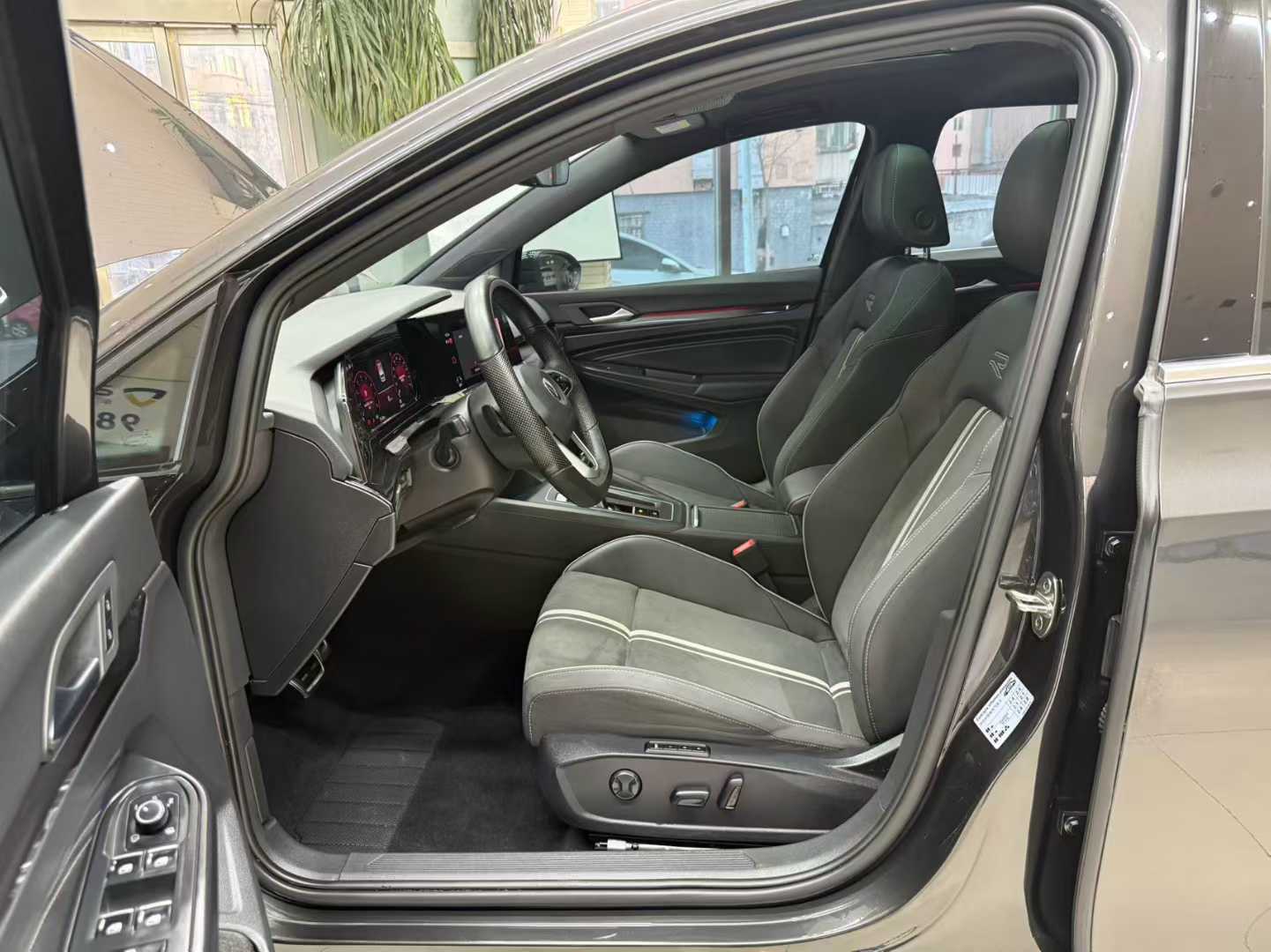 Volkswagen Volkswagen Golf 2021 280TSI DSG R-Line