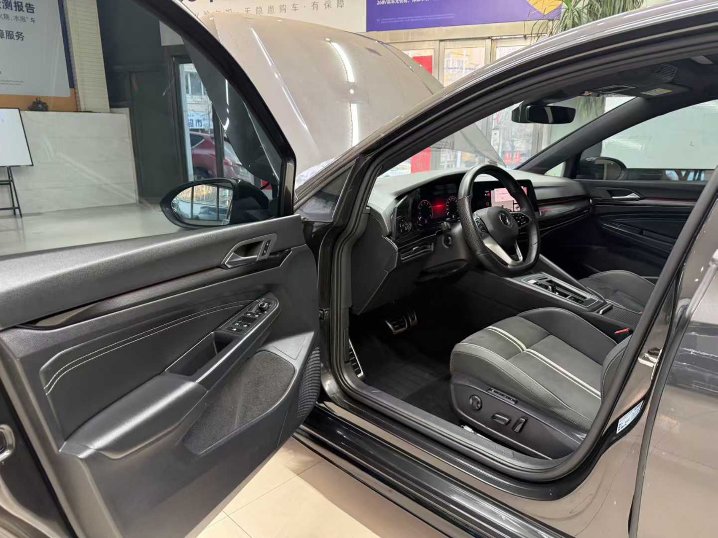 Volkswagen Volkswagen Golf 2021 280TSI DSG R-Line