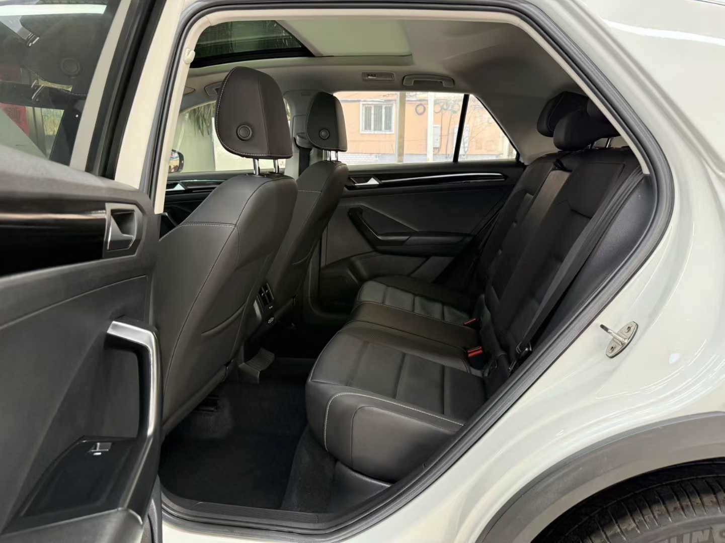 Volkswagen Volkswagen T-Roc 2021 280TSI DSG 2WD Comfort & Intelligent Connect Edition