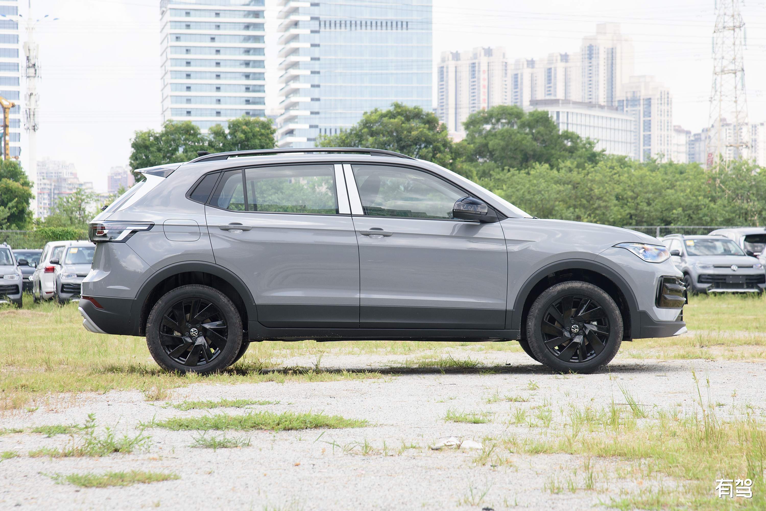 Volkswagen Volkswagen Tharu 300TSI 1.5L TSI Turbocharged