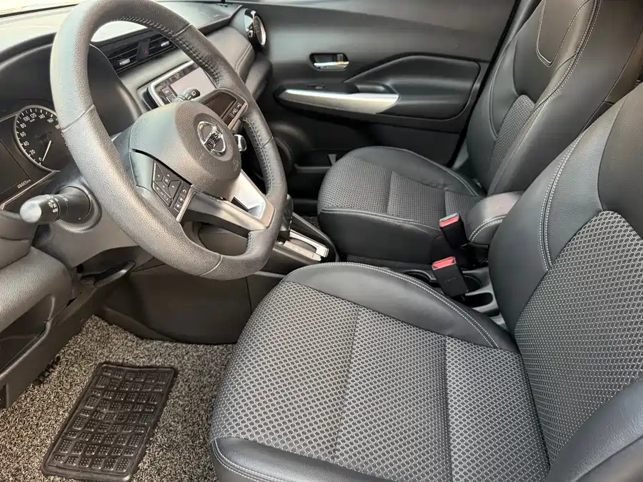 Nissan 2017 Nissan Kicks 1.5L CVT Smart Drive Edition