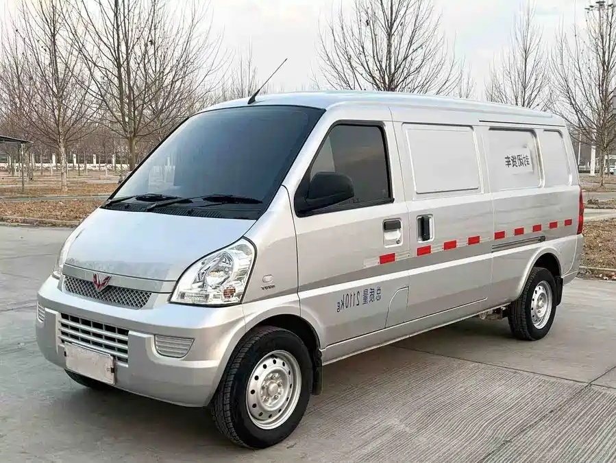 2021 Wuling Rongguang 1.5L Extended Basic Window Van  2-seater L3C
