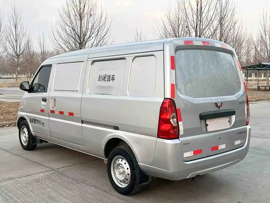 2021 Wuling Rongguang 1.5L Extended Basic Window Van  2-seater L3C
