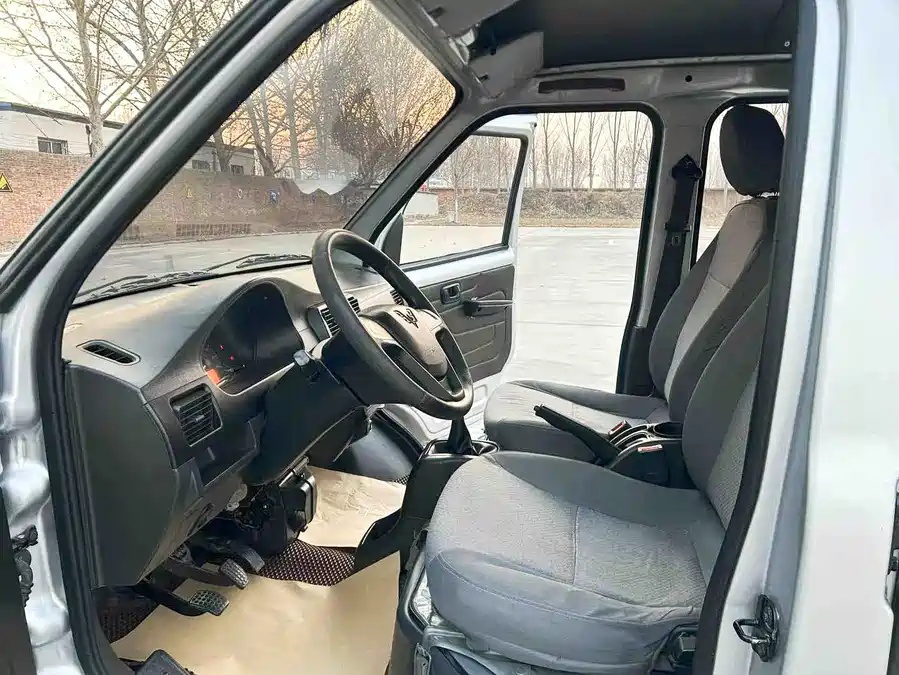 2021 Wuling Rongguang 1.5L Extended Basic Window Van  2-seater L3C