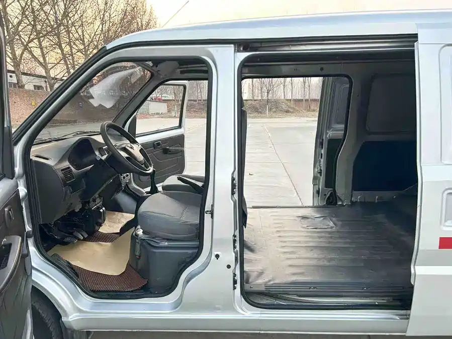 2021 Wuling Rongguang 1.5L Extended Basic Window Van  2-seater L3C
