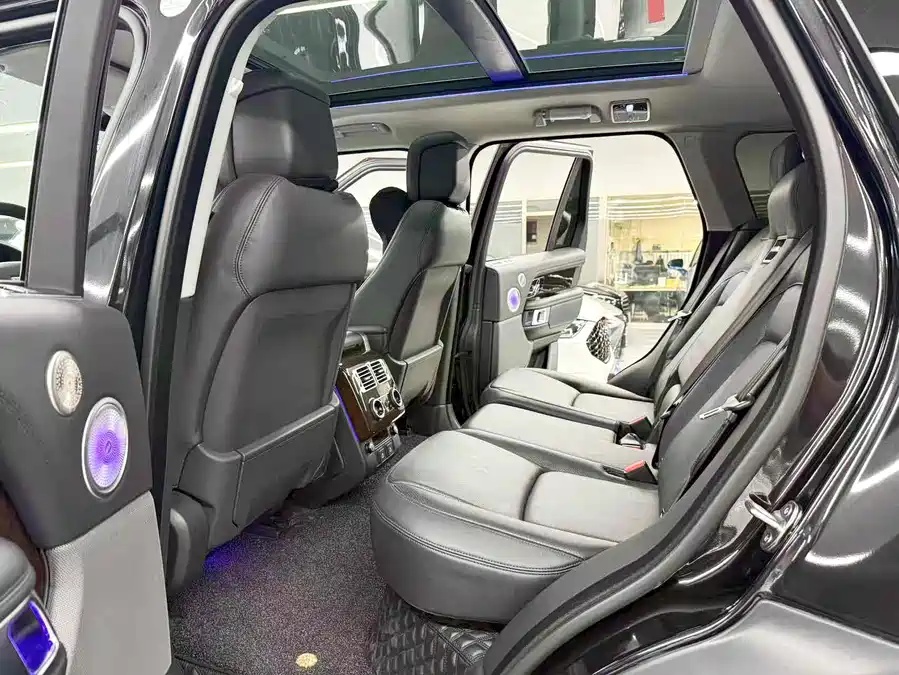 2022 Land Rover Range Rover 3.0 L6 360PS Autobiography