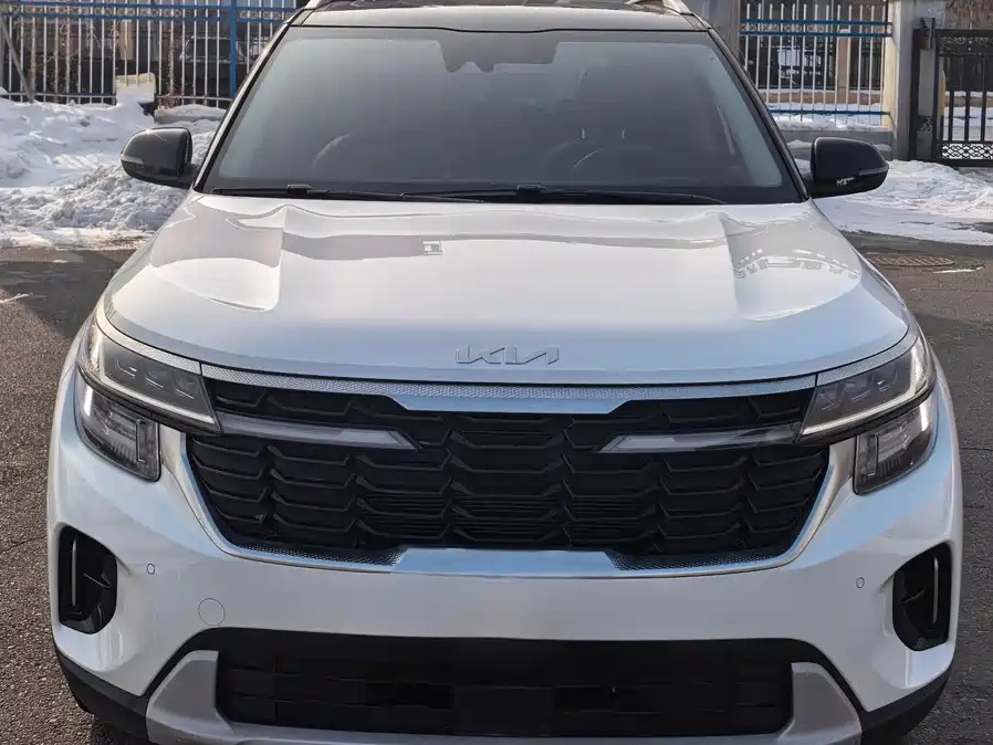 Kia 2023 Kia Seltos 1.5L CVT Deluxe Edition