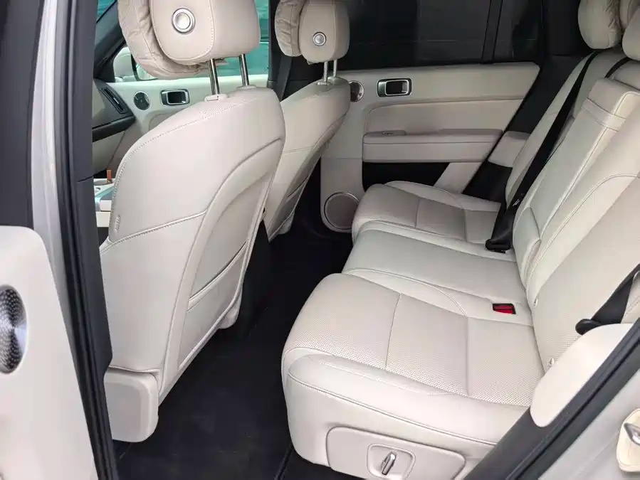 Li Auto 2025 Li L6 Max Smart Refresh Edition (2025)