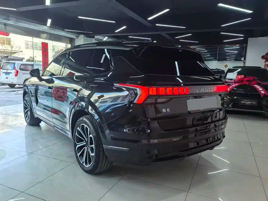 LYNK & CO Lynk & Co 09 EM-P 2024 2.0TD EM-P AWD PRO 7‑Seater