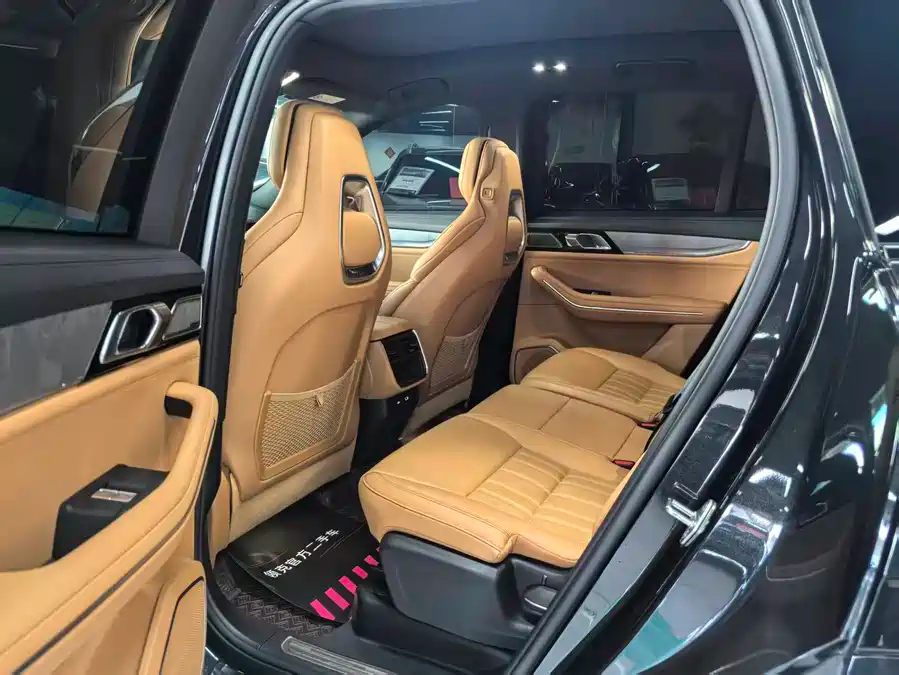 LYNK & CO Lynk & Co 09 EM-P 2024 2.0TD EM-P AWD PRO 7‑Seater