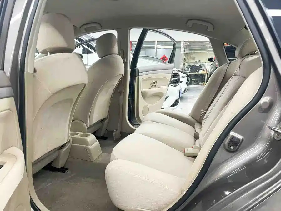 Nissan Nissan Sylphy Classic 2016 1.6XE Manual Comfort Edition