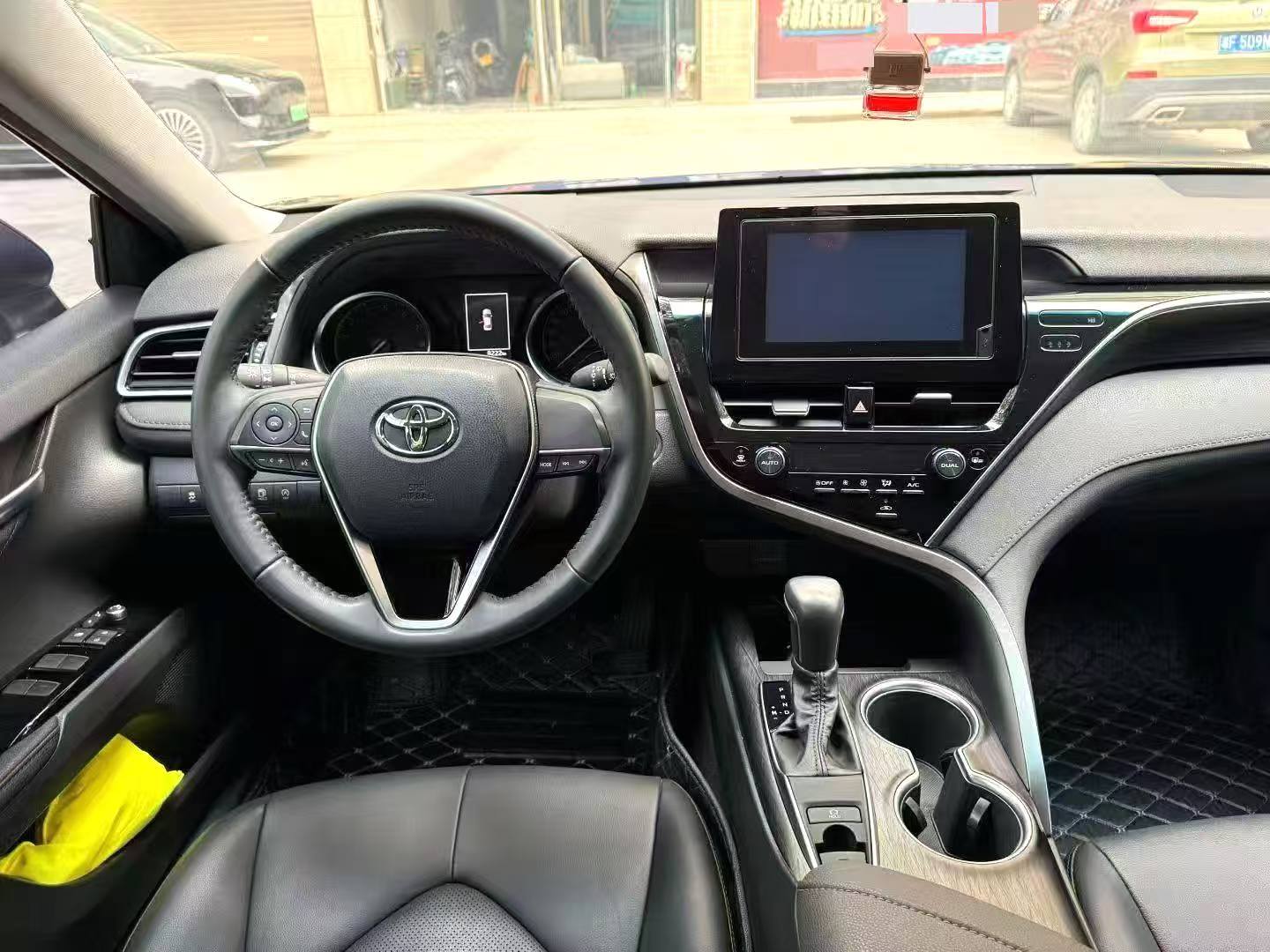 Toyota 2022 Camry 2.0GVP CVT Leading Edition