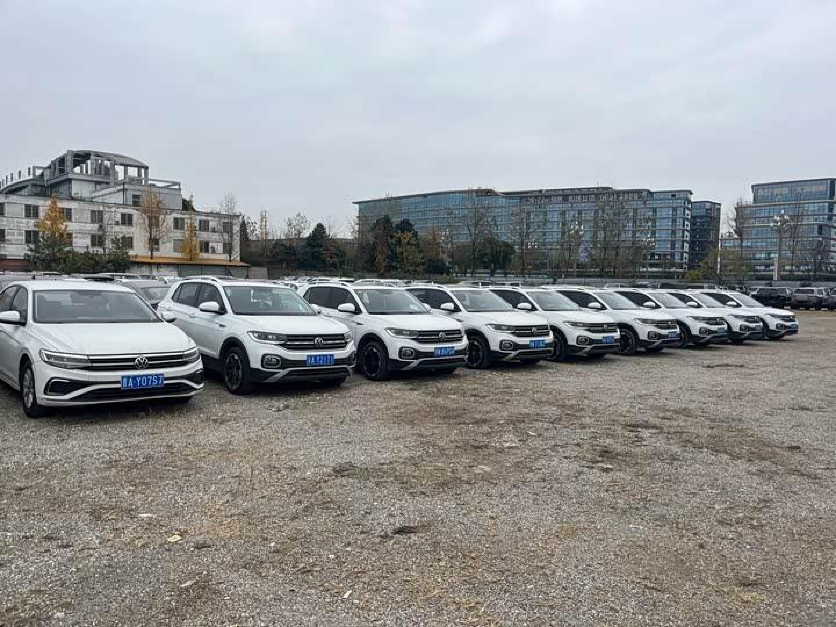 Volkswagen Volkswagen T-Roc 2023  200TSI DSG Smart Connect Edition