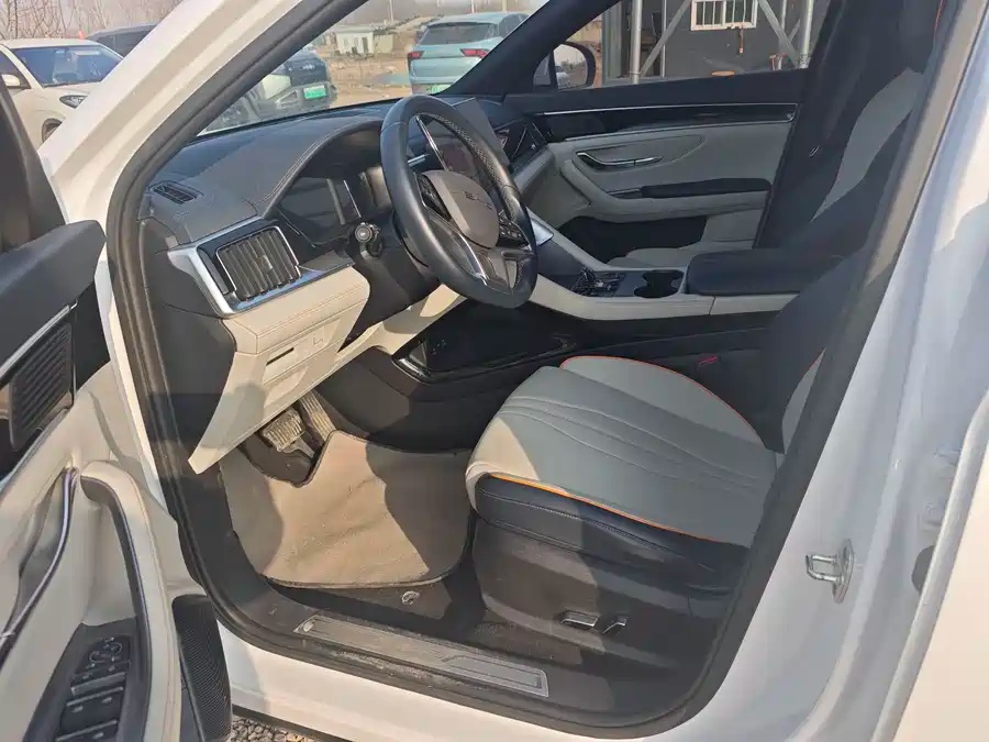 BYD BYD SONG PLUS NEW ENERGY 2025 EV 520KM PREMIUM