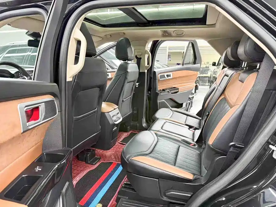 Ford Ford Explorer 2023 EcoBoost 285 AWD Titanium Edition 7-Seater