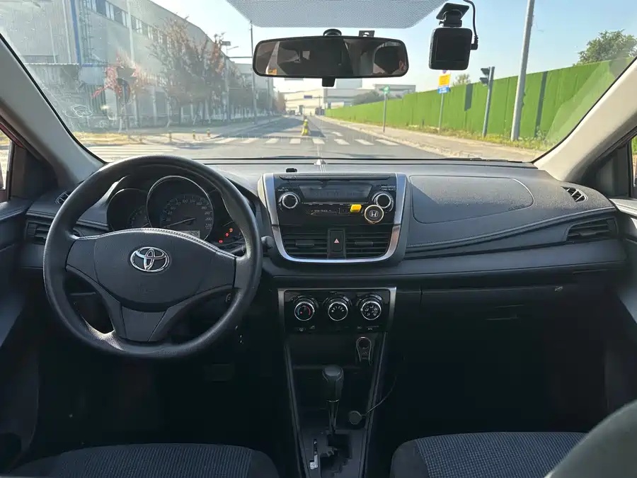 Toyota Toyota YARiS L 2016 Facelift 1.5E CVT Dynamic Edition