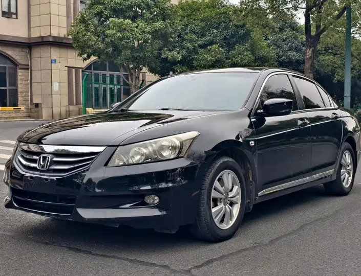 2010 Honda Accord  2.0L EX