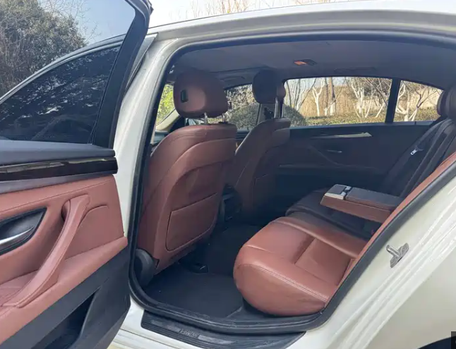 BMW 2014 BMW 5 Series 528Li Luxury Line