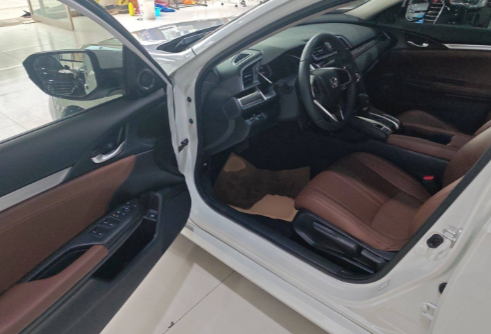 Honda 2016 Honda Civic 220TURBO CVT Premium Edition