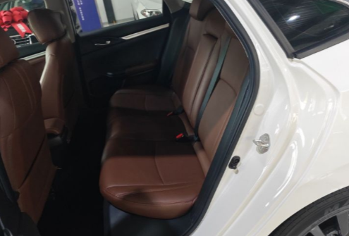 Honda 2016 Honda Civic 220TURBO CVT Premium Edition