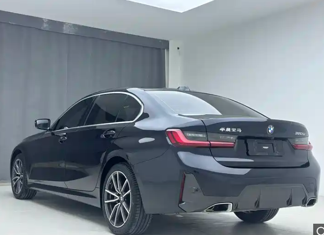 BMW 2023 BMW 3 Series  320Li M Sport