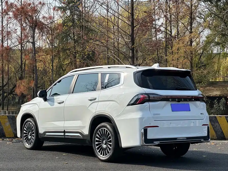 2025 Geely Okavango L 2.0T DCT Exclusiva