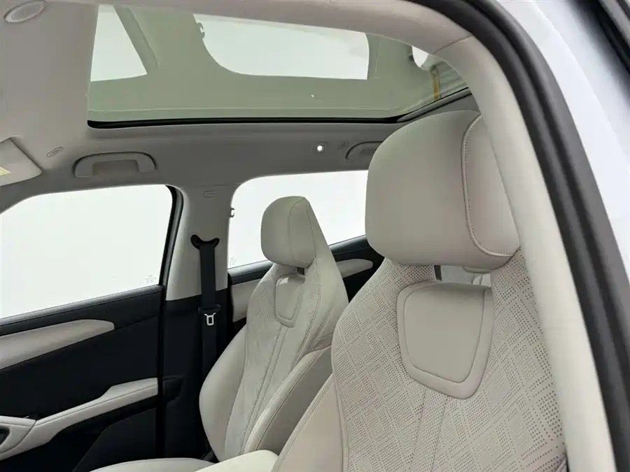 BYD BYD Yuan UP 2025 Smart Driving Edition 401km Transcendent