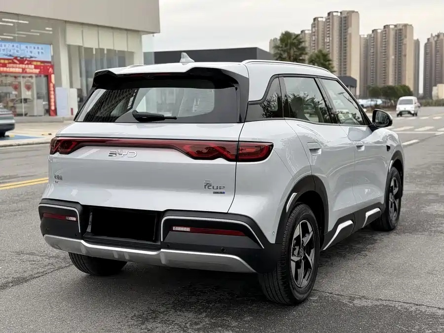 BYD Юань UP 2025 Интеллектуальная версия вождения 401 км Beyond Model