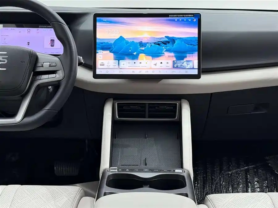 BYD Yuan UP 2025 Intelligent Driving Edition 401km Transcendent