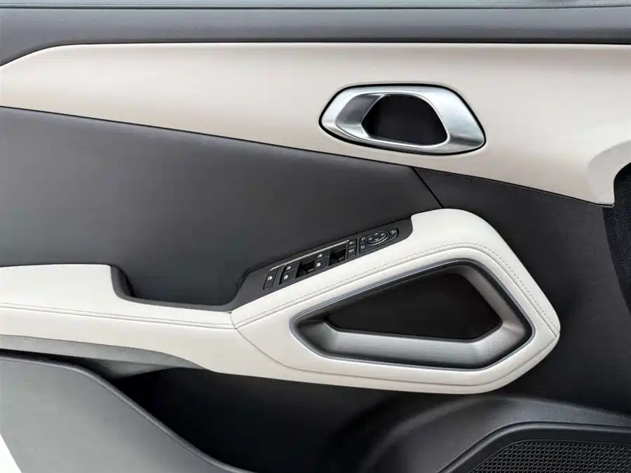 BYD Yuan UP 2025 Intelligent Driving Edition 401km Transcendent