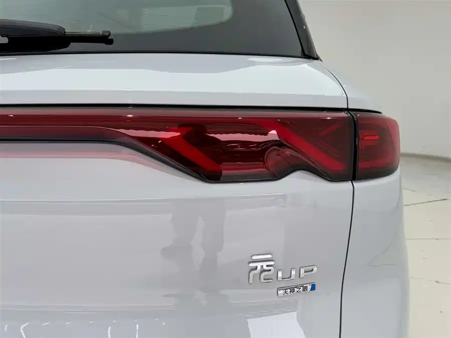 BYD Yuan UP 2025 Smart Driving Edition 401km Transcendent