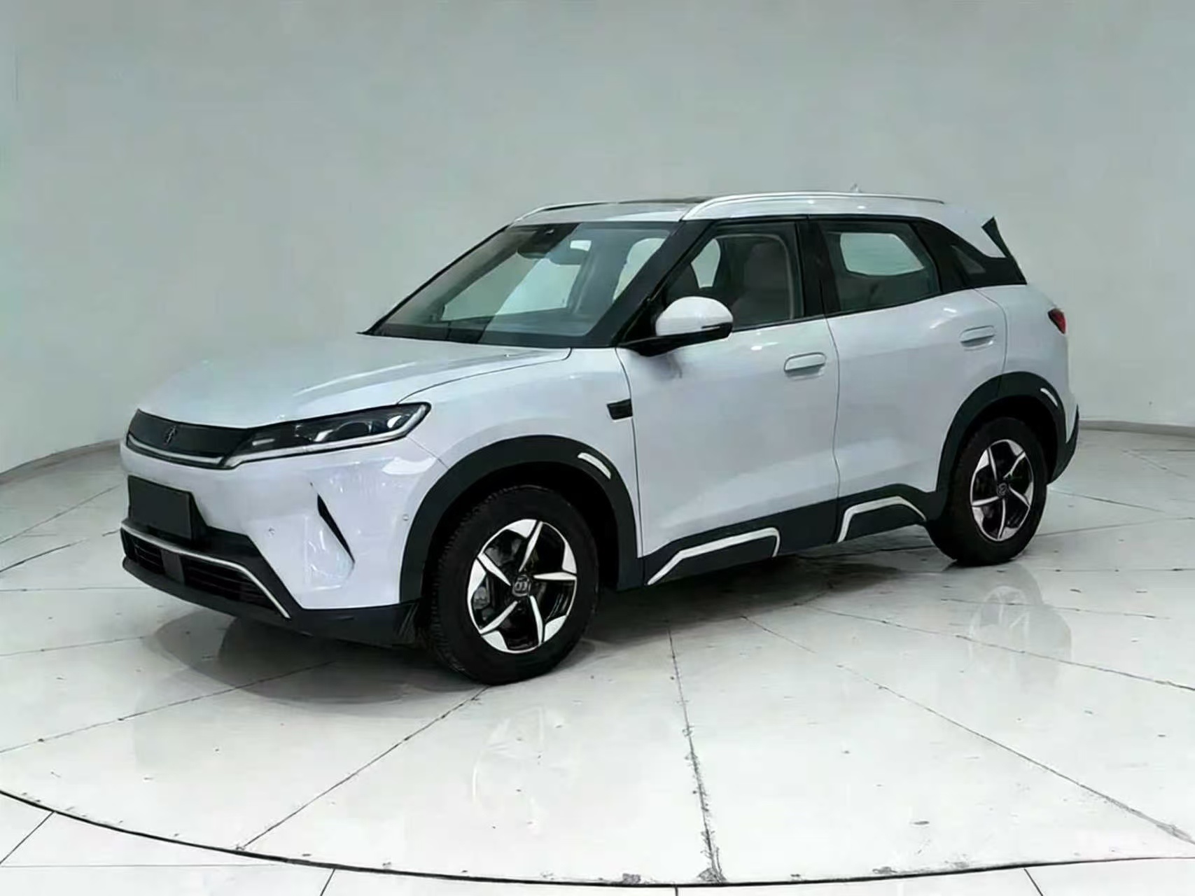 BYD Yuan UP 2025 Smart Driving Edition 401km Transcendent